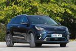 KIA Niro 150 kW (204 CV) bater&iacute;a 64 kWh e-Niro Emotion paquete Luxury Todo terreno Gravity Blue Exterior Lateral-Frontal 5 puertas