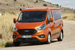 Ford Transit Custom 2.0 TDCi 125 kW (170 CV) Aut. Custom Nugget Veh&iacute;culo comercial Naranja Atardecer Exterior Frontal-Lateral 4 puertas