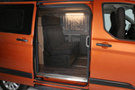 Ford Transit Custom 2.0 TDCi 125 kW (170 CV) Aut. Custom Nugget Veh&iacute;culo comercial Interior Detalle 4 puertas