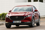 Mazda CX-30 2.0 SKYACTIV-X 132 kW (180 CV) Zenith Todo terreno Soul Red Crystal Exterior Frontal-Lateral 5 puertas