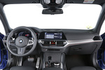 BMW Serie 3 330i xDrive Touring Aut. Touring M Sport con cuero Vernasca Negro/Azul Turismo familiar Interior Salpicadero 5 puertas
