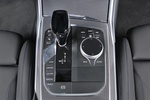 BMW Serie 3 330i xDrive Touring Aut. Touring M Sport con cuero Vernasca Negro/Azul Turismo familiar Interior Palanca de Cambios 5 puertas
