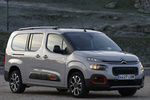 Citro&euml;n Berlingo Talla XL Puretech 130 S&S EAT8 XL Shine (Pack XTR) Veh&iacute;culo comercial Arena Exterior Lateral-Frontal 5 puertas