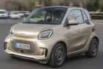 smart fortwo EQ fortwo Gama EQ fortwo Turismo Gold Beige Exterior Lateral-Frontal 3 puertas