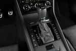 Skoda Superb Scout 2.0 TSI 200 kW (272 CV) DSG 4x4 Combi Scout Turismo familiar Interior Palanca de Cambios 5 puertas