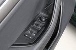 Skoda Superb Scout 2.0 TSI 200 kW (272 CV) DSG 4x4 Combi Scout Turismo familiar Interior Mandos puerta 5 puertas