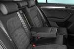 Skoda Superb Scout 2.0 TSI 200 kW (272 CV) DSG 4x4 Combi Scout Turismo familiar Interior Apoyabrazos 5 puertas