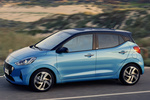 Hyundai i10 1.2 MPI 64 kW (84 CV) AT Style Turismo Aqua Turquoise / Phantom Black Exterior Frontal-Lateral 5 puertas