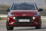 Hyundai i10 1.2 MPI 64 kW (84 CV) AT Style Turismo Dragon Red / Phantom Black Exterior Frontal 5 puertas