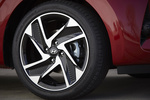 Hyundai i10 1.2 MPI 64 kW (84 CV) AT Style Turismo Dragon Red / Phantom Black Exterior Llanta 5 puertas