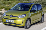 Volkswagen up! 83 CV Style Turismo Amarillo Miel metalizado Exterior Frontal-Lateral 5 puertas
