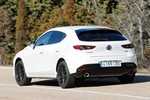 Mazda Mazda3 5p SKYACTIV-X 2.0 132 kW (180 CV) 5p Zenith-X Turismo Arctic White Exterior Lateral-Posterior 5 puertas