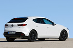 Mazda Mazda3 5p SKYACTIV-X 2.0 132 kW (180 CV) 5p Zenith-X Turismo Arctic White Exterior Posterior-Lateral 5 puertas