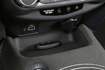 Nissan Juke DIG-T 86 kW (117 CV) DCT7 N-Design Chic Todo terreno Interior Guantera y recept&aacute;culo 5 puertas