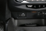 Nissan Juke DIG-T 86 kW (117 CV) DCT7 N-Design Chic Todo terreno Interior Conexi&oacute;n fuentes externas 5 puertas