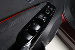 Nissan Juke DIG-T 86 kW (117 CV) DCT7 N-Design Chic Todo terreno Interior Mandos puerta 5 puertas