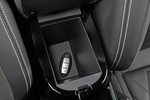 Nissan Juke DIG-T 86 kW (117 CV) DCT7 N-Design Chic Todo terreno Interior Guantera y recept&aacute;culo 5 puertas