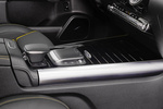 Mercedes-Benz GLA 45 S 4MATIC+ AMG Todo terreno Interior Consola Central 5 puertas