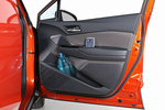 Toyota C-HR 180H Kaji Edition Todo terreno Interior Puerta 5 puertas