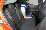 Toyota C-HR 180H Kaji Edition Todo terreno Interior Silla infantil 5 puertas