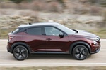 Nissan Juke DIG-T 86 kW (117 CV) DCT7 N-Design Chic Todo terreno Rojo Burgundy / Techo Negro Exterior Lateral 5 puertas
