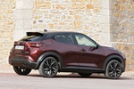 Nissan Juke DIG-T 86 kW (117 CV) DCT7 N-Design Chic Todo terreno Rojo Burgundy / Techo Negro Exterior Posterior-Lateral 5 puertas