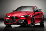 Alfa Romeo Giulia GTAm GTAm Turismo Rojo Etna Exterior Lateral-Frontal 4 puertas