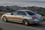 Mercedes-Benz Clase E Gama Clase E AMG Line Turismo Plata Mojave Exterior Lateral-Posterior 4 puertas