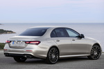 Mercedes-Benz Clase E Gama Clase E AMG Line Turismo Plata Mojave Exterior Posterior-Lateral 4 puertas