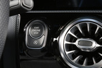 Mercedes-Benz CLA 200 7G-DCT Coup&eacute;  AMG Line Coup&eacute; con paquete Premium Plus Turismo Interior Bot&oacute;n de arranque 4 puertas