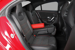 Mercedes-Benz CLA 200 7G-DCT Coup&eacute;  AMG Line Coup&eacute; con paquete Premium Plus Turismo Interior Trampilla de acceso al maletero 4 puertas