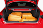 Mercedes-Benz CLA 200 7G-DCT Coup&eacute;  AMG Line Coup&eacute; con paquete Premium Plus Turismo Interior Maletero 4 puertas