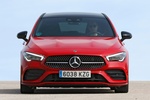 Mercedes-Benz CLA 200d 8G-DCT Shooting Brake AMG Line Shooting Brake con paquete Night Turismo familiar Rojo Jupiter Exterior Frontal 5 puertas
