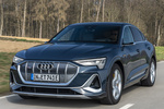 Audi e-tron Sportback 55 quattro Sportback S line Launch Edition Todo terreno Azul Galaxia Exterior Frontal-Lateral 5 puertas
