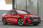 Audi e-tron Sportback 55 quattro Sportback Black Line Edition Todo terreno Rojo Montmel&oacute; Exterior Lateral-Frontal 5 puertas