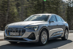 Audi e-tron Sportback 55 quattro Sportback S line Todo terreno Plata Florete metalizado Exterior Frontal-Lateral 5 puertas