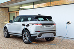 Land Rover Range Rover Evoque 1.5 I3 P300e AWD Auto PHEV R-Dynamic HSE Todo terreno Seoul Pearl Silver Exterior Posterior-Lateral 5 puertas