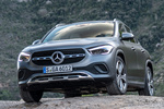 Mercedes-Benz GLA GLA 220d Gama GLA Todo terreno Gris monta&ntilde;a magno Exterior Lateral-Frontal 5 puertas