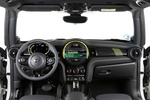 MINI MINI Cooper SE Cooper SE Acabado L Turismo Interior Salpicadero 3 puertas