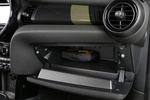 MINI MINI Cooper SE Cooper SE Acabado L Turismo Interior Guantera y recept&aacute;culo 3 puertas