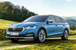 Skoda Octavia Gama Scout Combi Scout Turismo familiar Azul Race Metalizado Exterior Lateral-Frontal 5 puertas