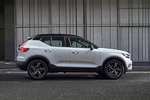 Volvo XC40 T5 TwEn R-Design Todo terreno Crystal White Metallic  Exterior Lateral 5 puertas