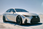 Lexus IS F Sport Turismo Exterior Lateral-Frontal 4 puertas