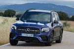Mercedes-Benz GLB GLB 200d 4MATIC 7 plazas AMG Line con Paquete Night Todo terreno Azul Galaxy Exterior Frontal-Lateral 5 puertas