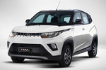 Mahindra KUV100 NXT K8 NXT Todo terreno Pearl White Exterior Frontal-Lateral 5 puertas