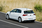 Volkswagen Golf 1.5 eTSI 110 kW (150 CV) DSG 7 vel. Style (First Edition) Turismo Blanco Puro Exterior Cenital-Lateral-Posterior 5 puertas