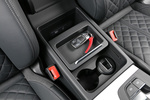 Audi Q5 55 TFSIe quattro-ultra S tronic S line (TFSIe) Todo terreno Interior Guantera y recept&aacute;culo 5 puertas