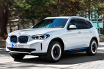 BMW iX3 Impressive Impressive Todo terreno Mineralweiss metalizado Exterior Frontal-Lateral 5 puertas