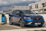 Renault M&eacute;gane Sport Tourer E-TECH H&iacute;brido enchufable 117 kW (160 CV) Sport Tourer R.S Line E-TECH Turismo familiar Exterior Toma de recarga 5 puertas