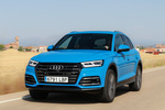 Audi Q5 55 TFSIe quattro-ultra S tronic S line (TFSIe) Todo terreno Azul Turbo Exterior Frontal-Lateral 5 puertas